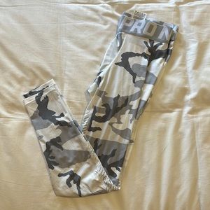 Nike pro compression pants. White camouflage. Size medium.